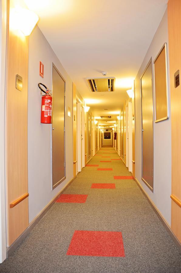 Ibis Rio Branco Hotel Bagian luar foto