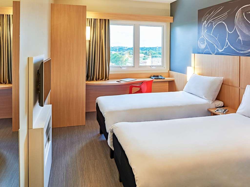 Ibis Rio Branco Hotel Bagian luar foto